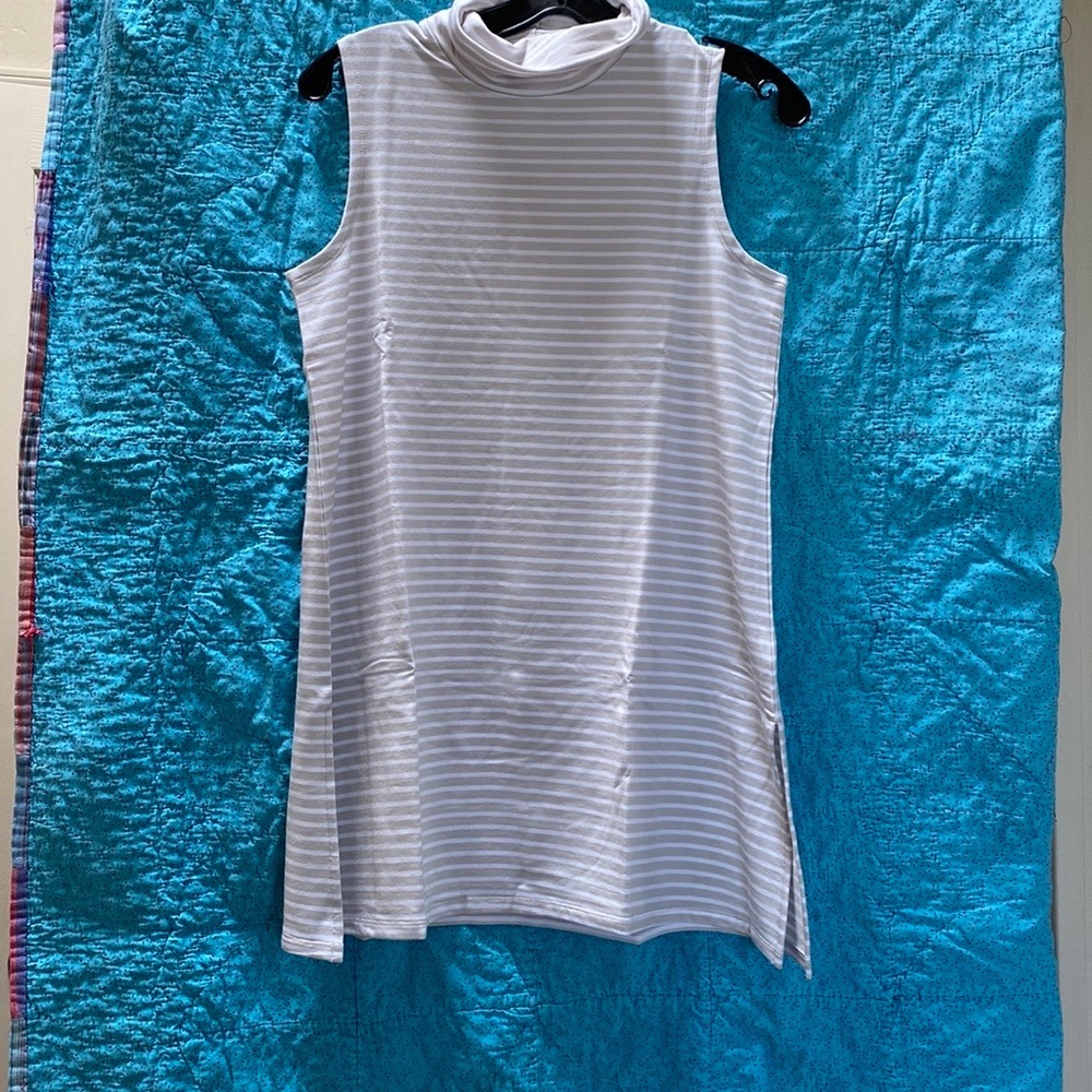 Garnet Hill sleeveless mock turtleneck top